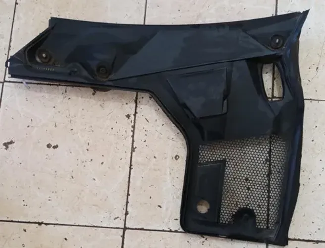 Churrasqueira Lado Esquerdo Mercedes C180 C300 2016 - 2018