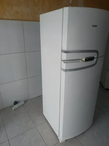 Vendo essa geladeira Consul Frost Free funcionando perfeitamente