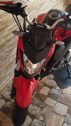 Moto bem conservada