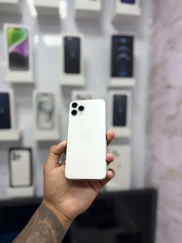 IPHONE 11 PRO MAX 128GB BRANCO<br>R$ 1.599,00