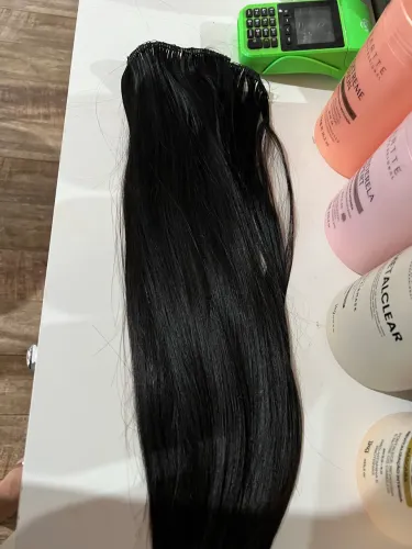 Mega hair brasileiro