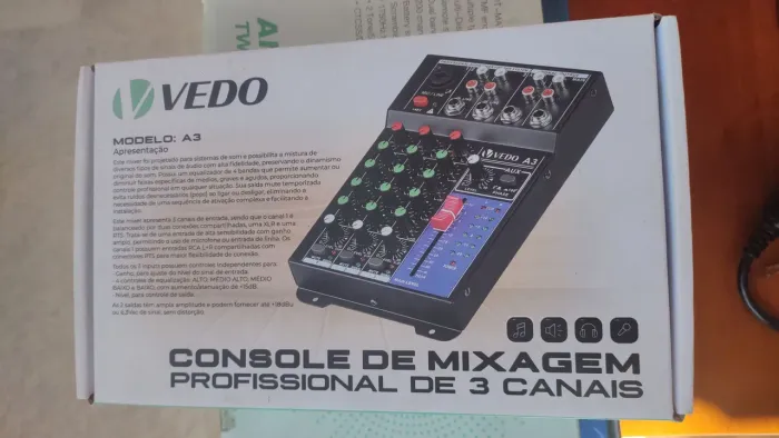 Mesa de som 3 canais com Phantom Power 
