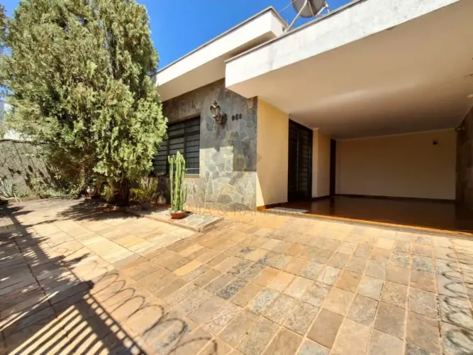 Casa padrão para venda na Vila Virginia, em Ribeirão Preto/SP