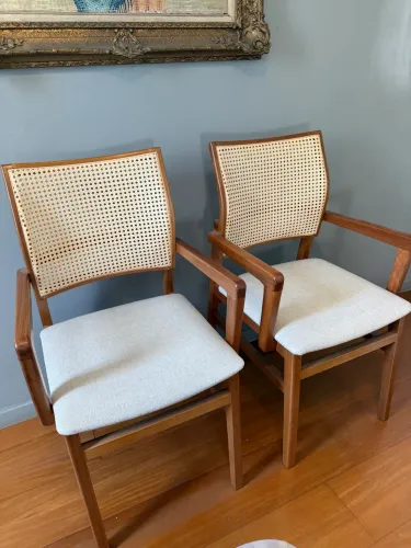 Conjunto de cadeiras palhinha