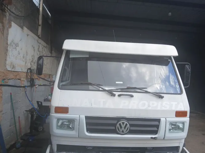 Vw 8100 chassi 1999