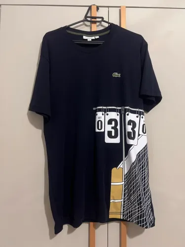 Camiseta Lacoste placar Original tamanho gg