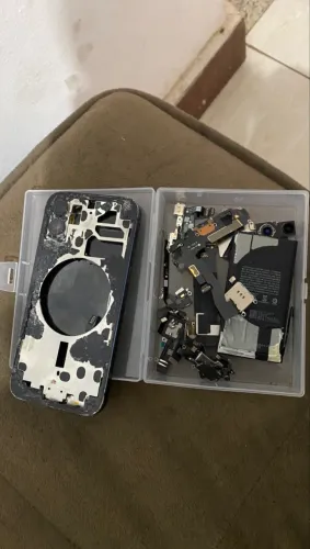 iPhone 12 pra retirada de peças 