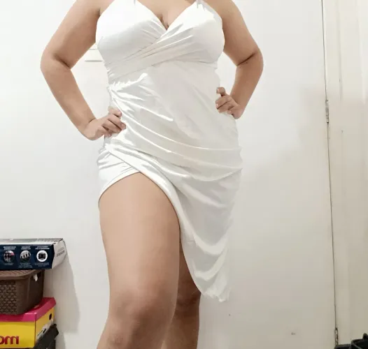 Vestido branco de cetim