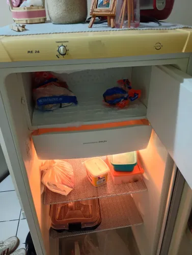Geladeira em bom estado