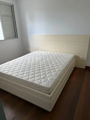 Conjunto de cama casal Queen completo ? colchão + box de madeira + cabeceira