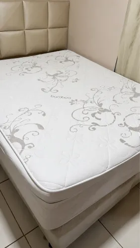 Cama queen