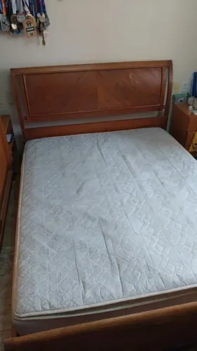 CAMA DE CASAL QUEEN