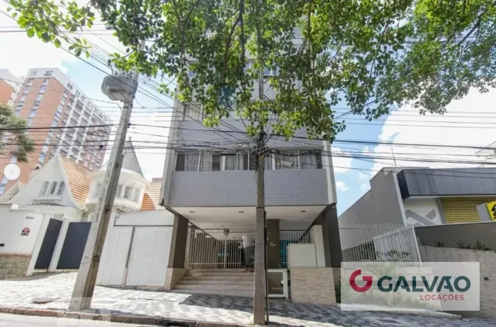 Apartamento de 02 dormitórios no Centro, próximo da UFPR