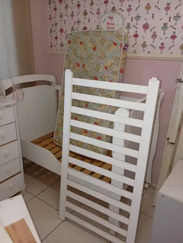 Berço/cama semi novo em boa condição