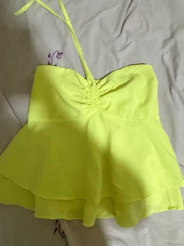 Batinha amarelo manteiga