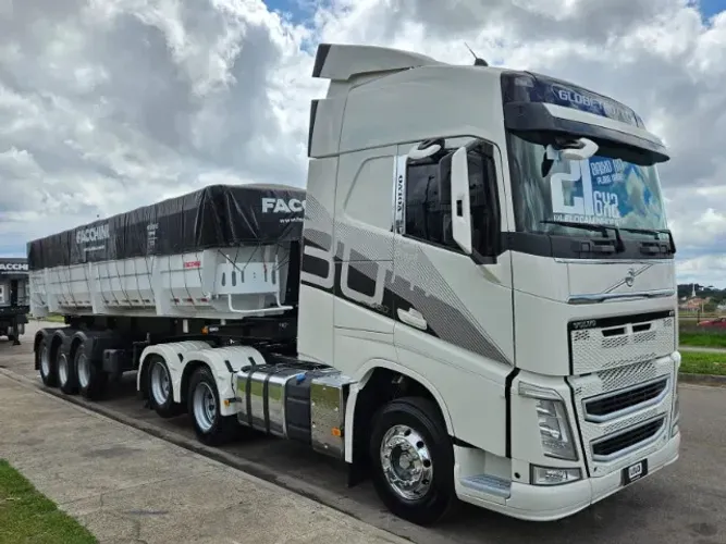 Volvo FH 460 6x2 Globetrotter Ano 21 Euro 5 plano ouro +Basculante Facchini 0km 30m³