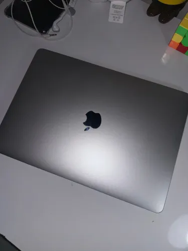 MACBOOK PRO 2018 TOUCHBAR
