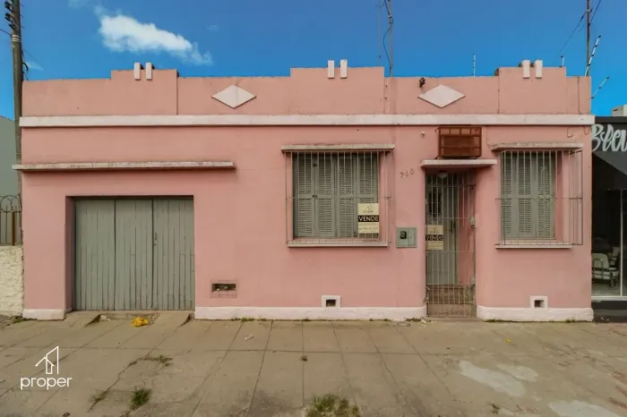 Casa com 4 dormitórios à venda por R$ 350.000,00 - Centro - Pelotas/RS