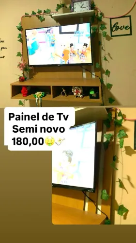 Painel de Tv semi novo 