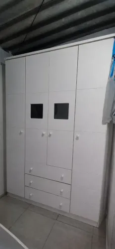 Guarda roupa infantil