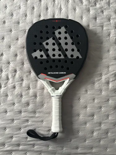 Raquete padel Adidas Metalbone Carbon - usada 2 vezes
