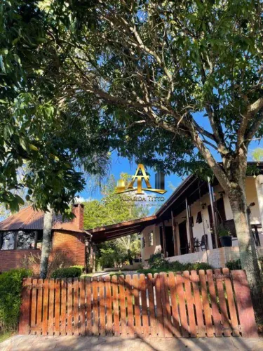 Casa com 3 dormitórios à venda, 220 m² por R$ 690.000,00 - Aracariguama - Araçariguama/SP