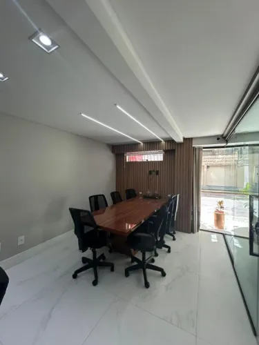 Sala comercial Mobiliada na Meia Praia em Itapema-SC