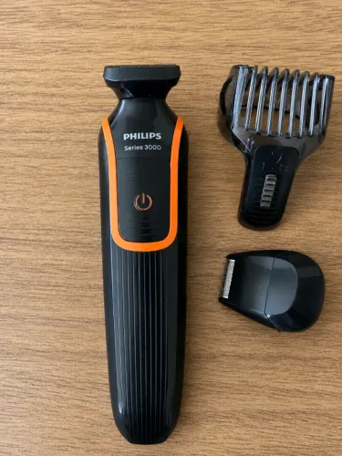 barbeador elétrico Philips R$120