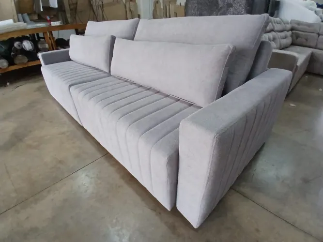 SOFÁ 2.70m