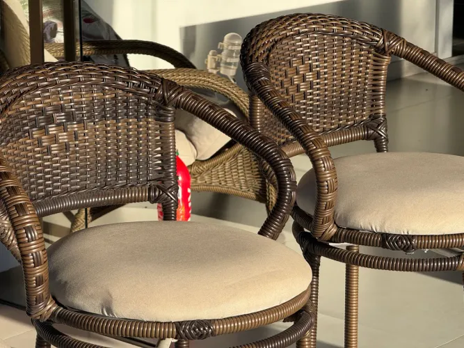 4 banquetas giratórias novas R$1300,00