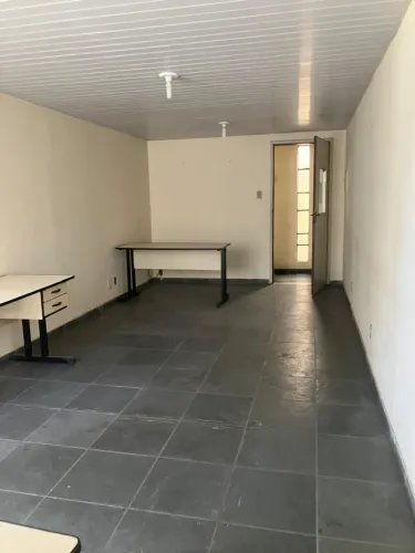 Alugo sala comercial no A terrado VR