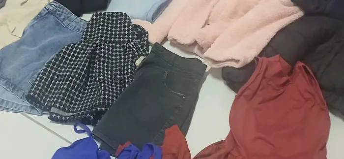 Roupas novas semi novas