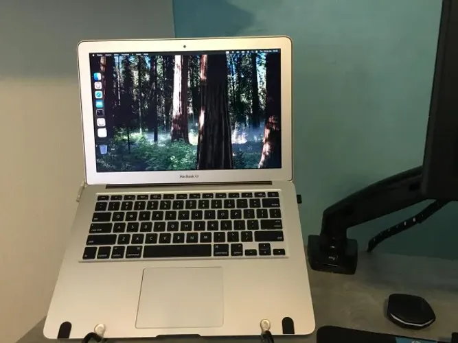 Vendo MacBook Air 2011 13"