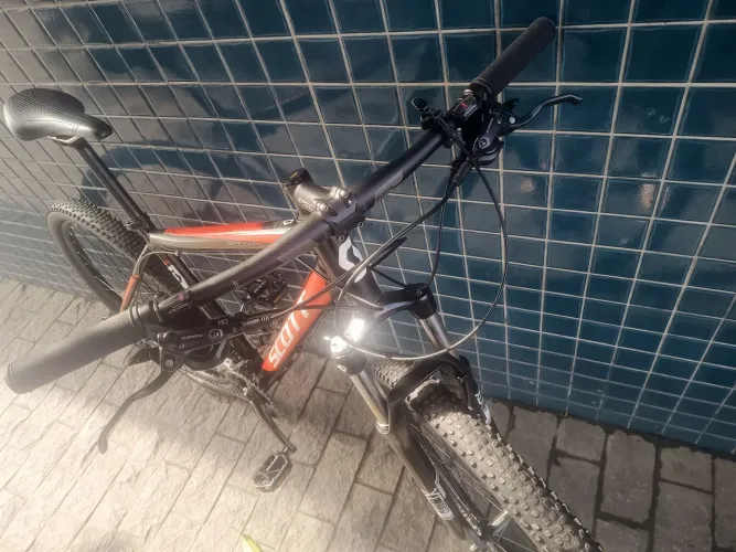 Bicicleta Scott aro 29