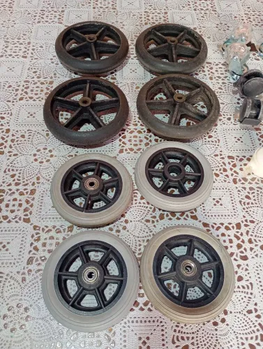 Rodinhas de silicone, borracha e plástico 