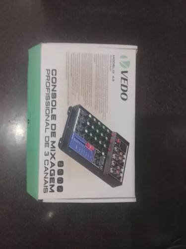 Mesa de som nova na caixa