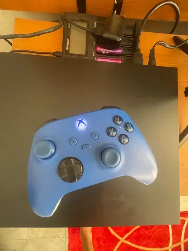 Xbox one x 1tb 10x no cartao