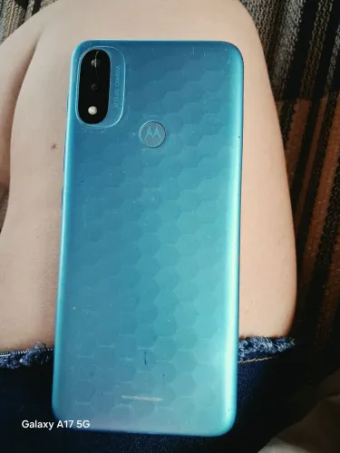 Celular motoe 20