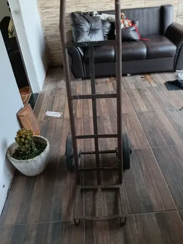 Carrinho de carga de ferro roda maciça 