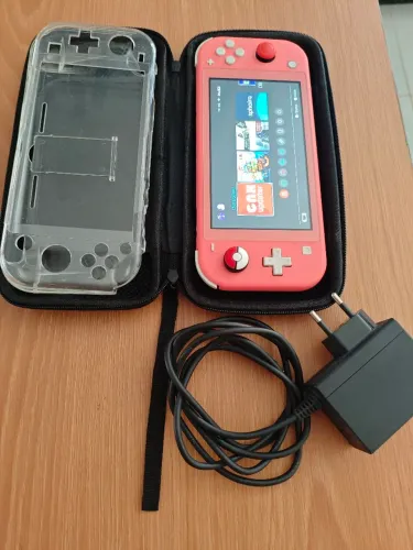 Nintendo Switch lite Desbloqueado + cartão 400gb