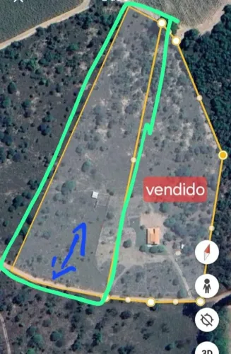 Sítio em Cajuru-SP -  20.000 m2 a 1,8km do asfalto e 8 km da cidade. Todo cercado 