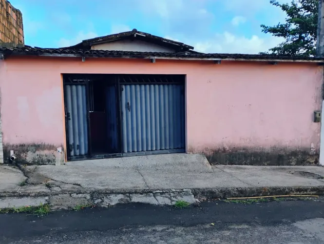 Casa com 3 quartos,