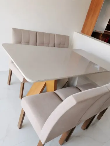 Vende-se mesa de jantar 6 lugares