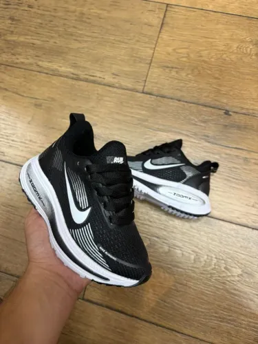 *Nike ZoomX infantil*<br><br>?Tamanho #26 ao 33#<br><br>*Valor 65,00$*