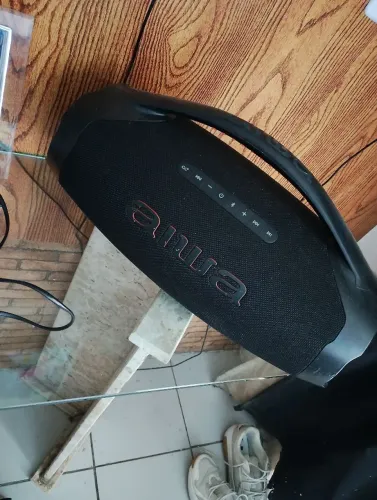 Vendo caixa bombox Aiwa semi nova
