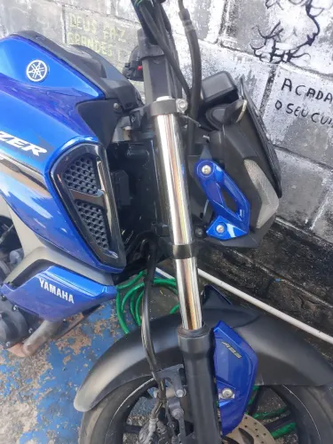 Vendo ou troco em carro fz15 2024 31km