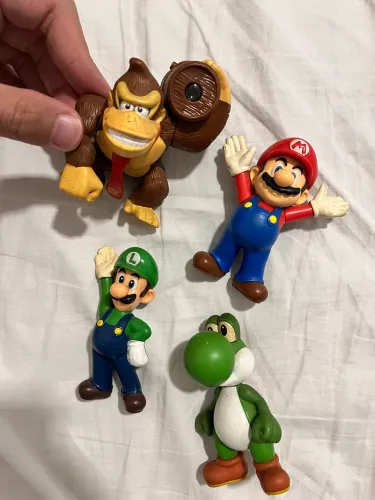 Bonecos Mario Bros, Luigi, Yoshi e Donkey Kong