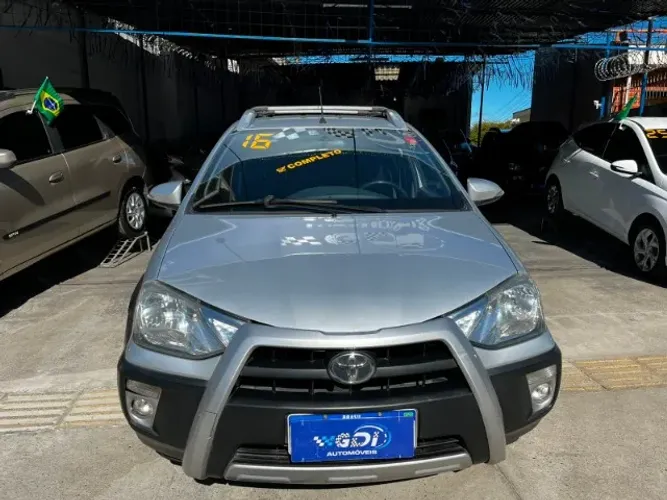 Toyota Etios Cross 1.5 Flex 16V 5P Mec. 2016