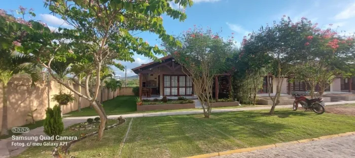 Casa aconchegante em condomínio em gravata
