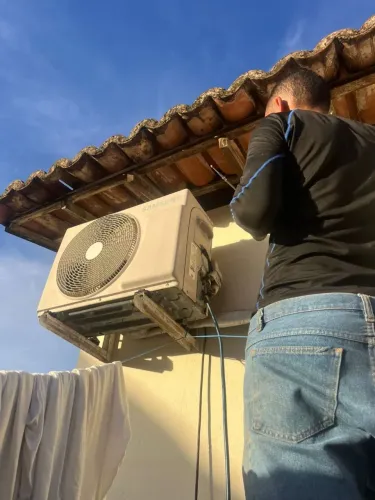 Instalação e manutenção de ar condicionado